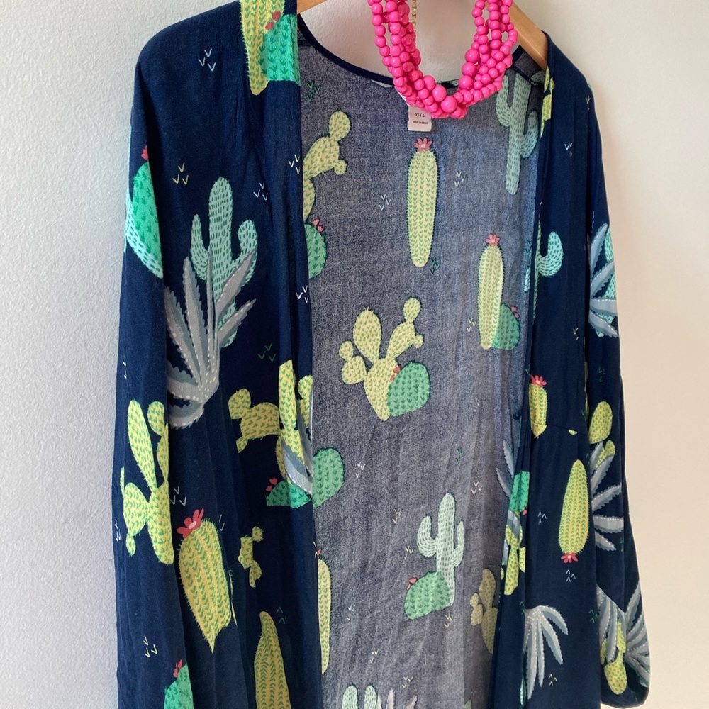 Like New Ariat Kimono